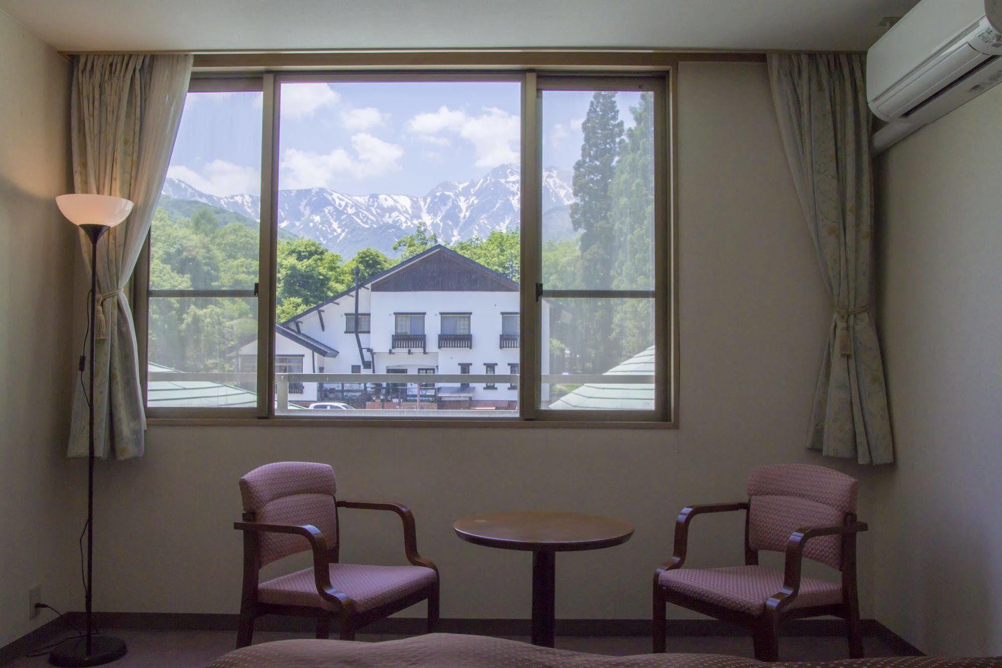 Hotel Oak Forest Hakuba Bagian luar foto