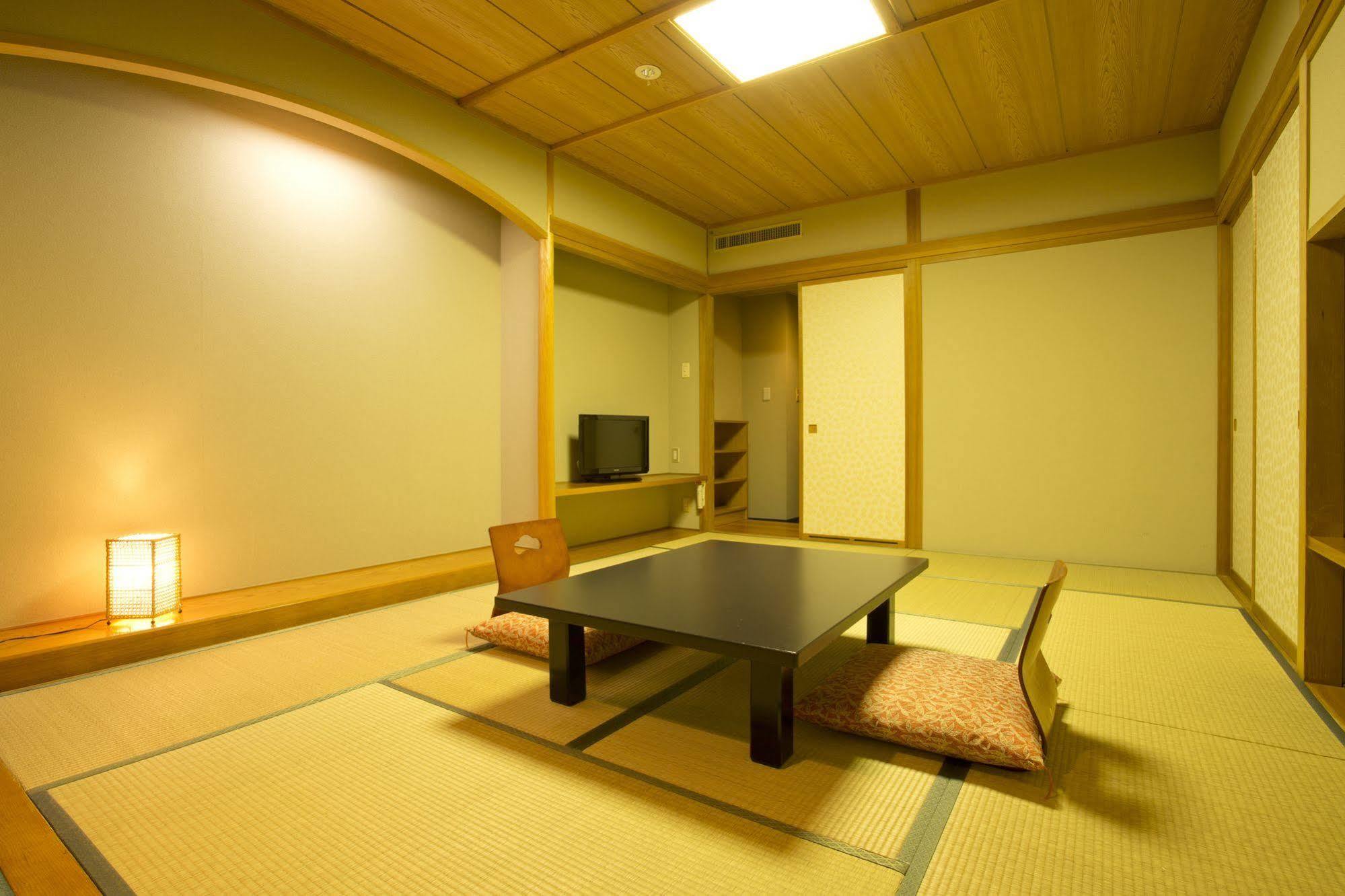 Hotel Oak Forest Hakuba Bagian luar foto